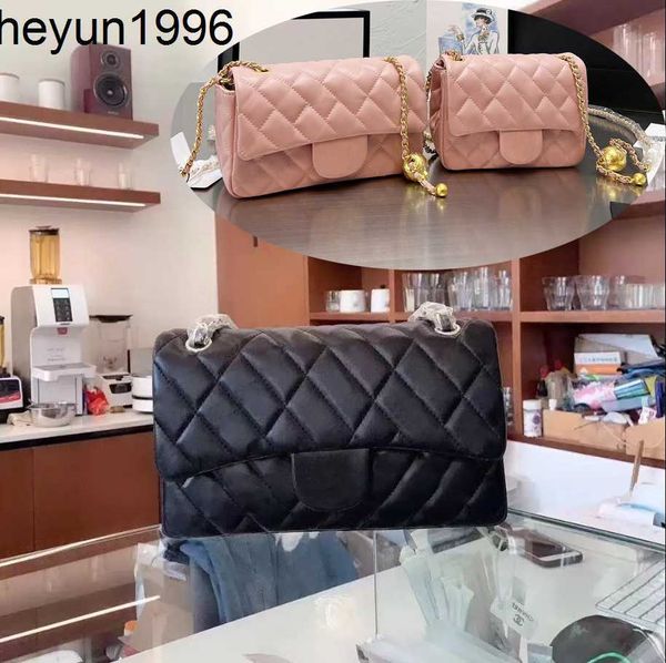 2022 designer handbag shoulder chain bag clutch flap totes bags wallet check velour thread purse double letters solid hasp waist square stri
2022 designer handbag shoulder chain bag clutch flap totes bags wallet check velour thread purse double letters solid hasp waist square stri