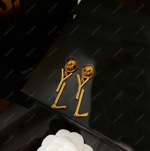 fashion designer earrings for women jewelry gold letter hoop earring womens designers stud earring party wedding ear studs pendant4607424, Silver
fashion designer earrings for women jewelry gold letter hoop earring womens designers stud earring party wedding ear studs pendant4607424, Silver