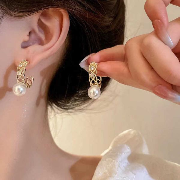 pendant necklaces charm lats 2022 new design hollow pearl hoop earrings for women girl korean temperament allmatch gold color earrings fashi, Silver
pendant necklaces charm lats 2022 new design hollow pearl hoop earrings for women girl korean temperament allmatch gold color earrings fashi, Silver