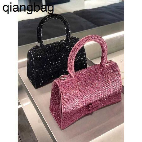 paris family b hourglass spring summer new shoulder shopping designer purse and handbag women's luxury brand bag
paris family b hourglass spring summer new shoulder shopping designer purse and handbag women's luxury brand bag