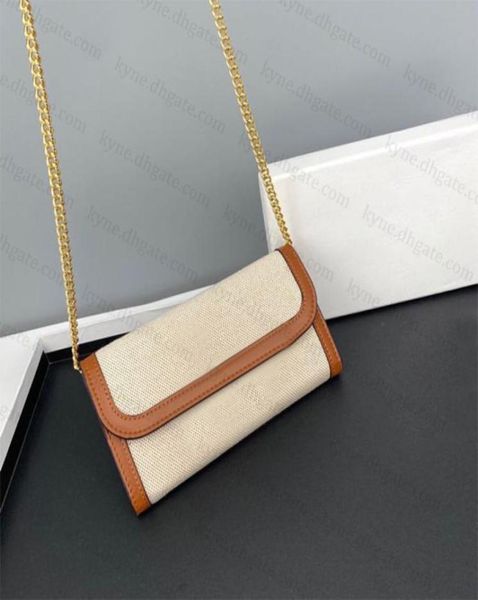 fashion canvas chain bags women039s shoulder bag with gold buckle wallet phone pouch 19x105x35cm7583718, Red;black
fashion canvas chain bags women039s shoulder bag with gold buckle wallet phone pouch 19x105x35cm7583718, Red;black