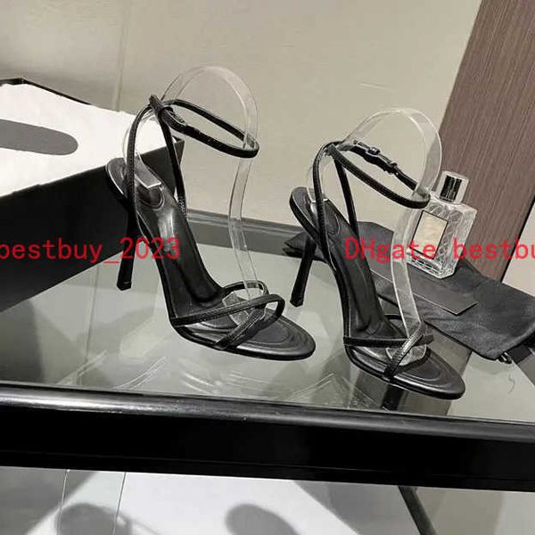 2023 fashion quality women's high heels sandals party diamond decorative belt heels patent leather black white red fashion versatile 35
2023 fashion quality women's high heels sandals party diamond decorative belt heels patent leather black white red fashion versatile 35