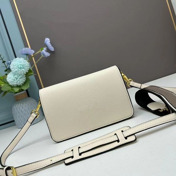 2023 four seasons suitable fashion strap women's bag striped clamshell sales champion single shoulder bag crossbody bag leather handbag
2023 four seasons suitable fashion strap women's bag striped clamshell sales champion single shoulder bag crossbody bag leather handbag
