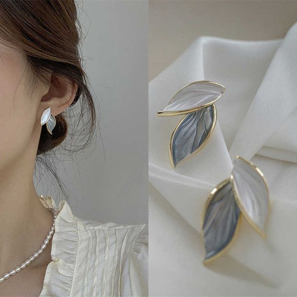 pendant necklaces charm lats new korean arrival metal trendy fresh lovely sweet grey leaf stud earrings for women fashion jewelry aa230526, Silver
pendant necklaces charm lats new korean arrival metal trendy fresh lovely sweet grey leaf stud earrings for women fashion jewelry aa230526, Silver