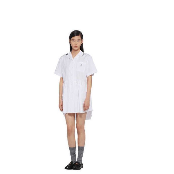 23ss women dresses summer dress womens designer clothing knitted striped stitching lapel embroidery pocket white shirt dress set womens clot, Black;gray
23ss women dresses summer dress womens designer clothing knitted striped stitching lapel embroidery pocket white shirt dress set womens clot, Black;gray