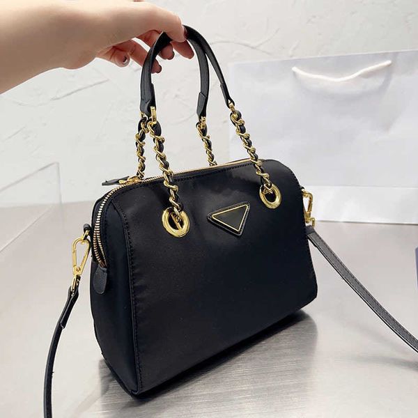 triangle pillow bag designers tote bag women shell totes luxury shopping handbags classic chain shoulder crossbody nylon bags womens handbag
triangle pillow bag designers tote bag women shell totes luxury shopping handbags classic chain shoulder crossbody nylon bags womens handbag