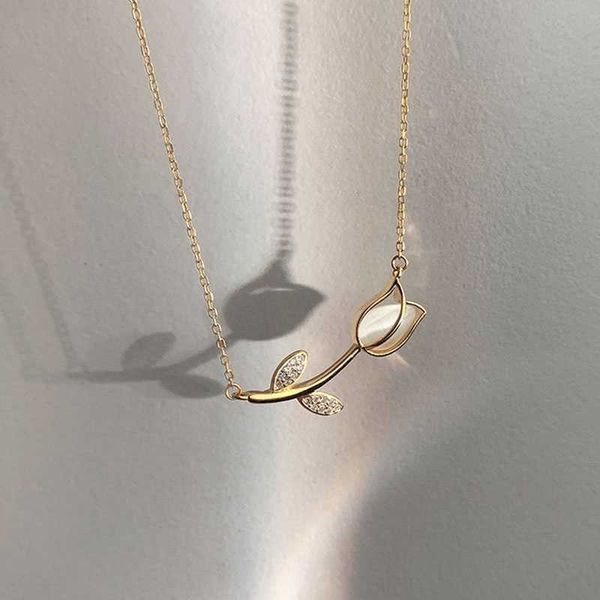 pendant necklaces korean fashion rose moonstone tulip flower necklace for women natural gemstone clavicle chain necklace anniversary jewelry, Silver
pendant necklaces korean fashion rose moonstone tulip flower necklace for women natural gemstone clavicle chain necklace anniversary jewelry, Silver