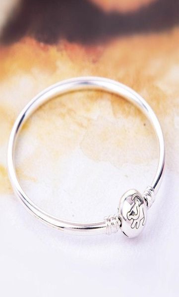 925 sterling silver king of lion bangle bracelet fits for european pandora bracelets charms and beads4311220, Golden;silver
925 sterling silver king of lion bangle bracelet fits for european pandora bracelets charms and beads4311220, Golden;silver