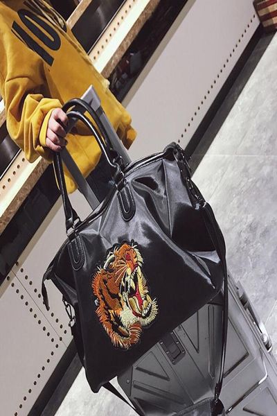 embroidery tiger head trave duffle bag 2018 tide brand handbag shoulder bags big capacity backpack sports fitness training outdoor1356301
embroidery tiger head trave duffle bag 2018 tide brand handbag shoulder bags big capacity backpack sports fitness training outdoor1356301