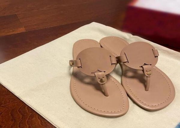 fashion sandals rivet flat slippers bow knot studded shoes jelly platform sandal women flip flops with box 35418925645, Black
fashion sandals rivet flat slippers bow knot studded shoes jelly platform sandal women flip flops with box 35418925645, Black