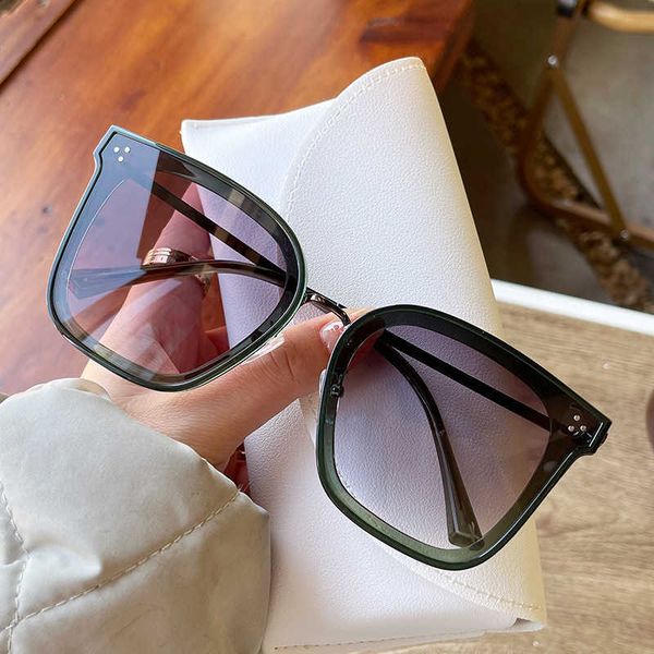 sunglasses frames korean version black framed brown square glasses for trendy women internet red round face large frame sun shading sunglass, White;black
sunglasses frames korean version black framed brown square glasses for trendy women internet red round face large frame sun shading sunglass, White;black