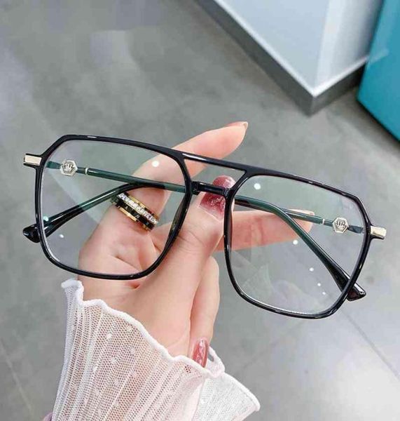 blue light proof glasses tr90 large frame flat lens men039s and women039s myopia glasses frame with box packing8558031, White;black
blue light proof glasses tr90 large frame flat lens men039s and women039s myopia glasses frame with box packing8558031, White;black