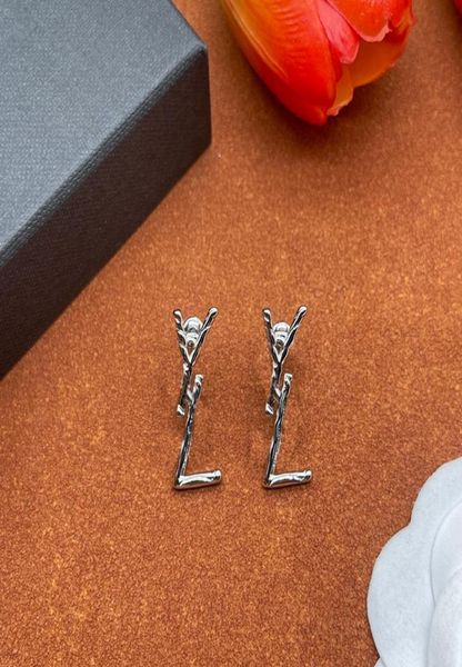 fashion gold stud earrings pendant for women y earring luxurys designers jewelry handmade earrings silver needles 114695, Golden;silver
fashion gold stud earrings pendant for women y earring luxurys designers jewelry handmade earrings silver needles 114695, Golden;silver