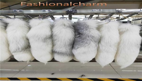 40cm16quotlong 100 real genuine cross fox fur tail keychians plush pom poms cosplay toy keyrings car keychain bag charm tasse2005103, Silver
40cm16quotlong 100 real genuine cross fox fur tail keychians plush pom poms cosplay toy keyrings car keychain bag charm tasse2005103, Silver