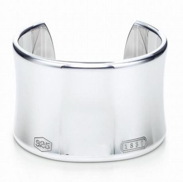 2019 new silver wide no seal bangle bracelet fashion bracelet size with box and dastbag4201768, Black
2019 new silver wide no seal bangle bracelet fashion bracelet size with box and dastbag4201768, Black