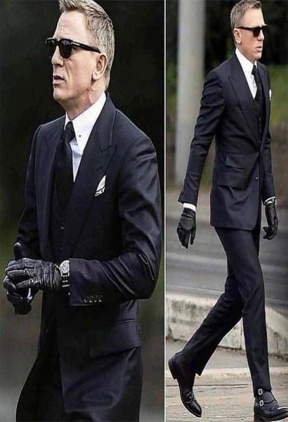 2019 black wedding tuxedos two button groom wear peaked lapel custom made three pieces man suits jacketpantsvesttie6311475, Black;gray
2019 black wedding tuxedos two button groom wear peaked lapel custom made three pieces man suits jacketpantsvesttie6311475, Black;gray