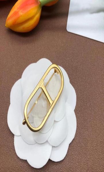 luxury designer jewelry brooch famous fashion brand gold letter ornaments mens women wedding party dress clothing acc4123847, Gray
luxury designer jewelry brooch famous fashion brand gold letter ornaments mens women wedding party dress clothing acc4123847, Gray