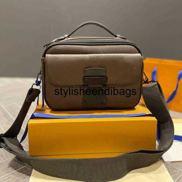 stylisheendibags shoulder bags luxury designer bag men handbag messenger bags leather slock shoulder crossbody handbag bags
stylisheendibags shoulder bags luxury designer bag men handbag messenger bags leather slock shoulder crossbody handbag bags