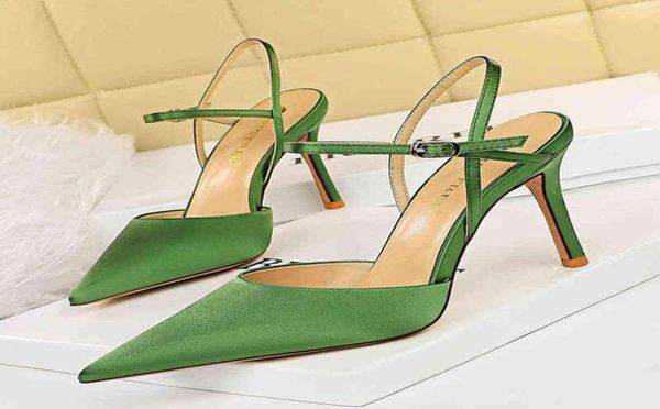 2022 summer luxury women silk green stripper heels sandals 95cm high heels sandals closed toe sandals wedding party shoes g29479819, Black
2022 summer luxury women silk green stripper heels sandals 95cm high heels sandals closed toe sandals wedding party shoes g29479819, Black
