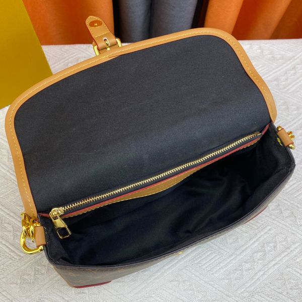 mens luxurys m45985 m46386 shoulder diane bag genuine leather white tote handbag pochette designer beach baguette bag womens clutch purse cr
mens luxurys m45985 m46386 shoulder diane bag genuine leather white tote handbag pochette designer beach baguette bag womens clutch purse cr