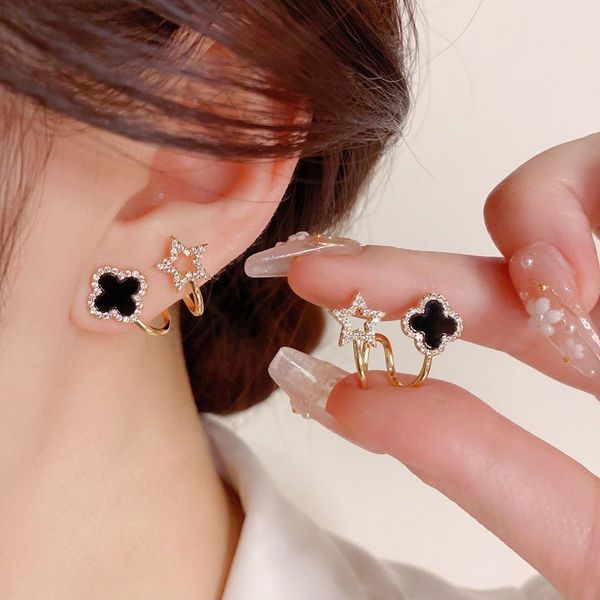designer earrings for women couple stud four-leaf flower fashion stainless steel, Silver
designer earrings for women couple stud four-leaf flower fashion stainless steel, Silver