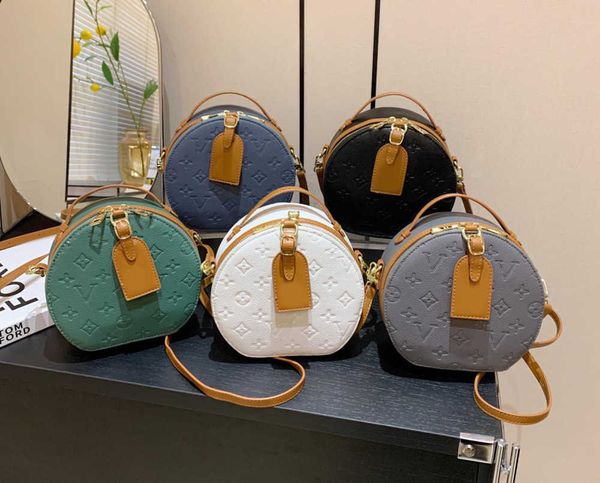 shoulder bags luxury designer loop bag shoulder hobo designer purse circle m44699 2023 designer underarm handbag crossbody collection cosmet
shoulder bags luxury designer loop bag shoulder hobo designer purse circle m44699 2023 designer underarm handbag crossbody collection cosmet