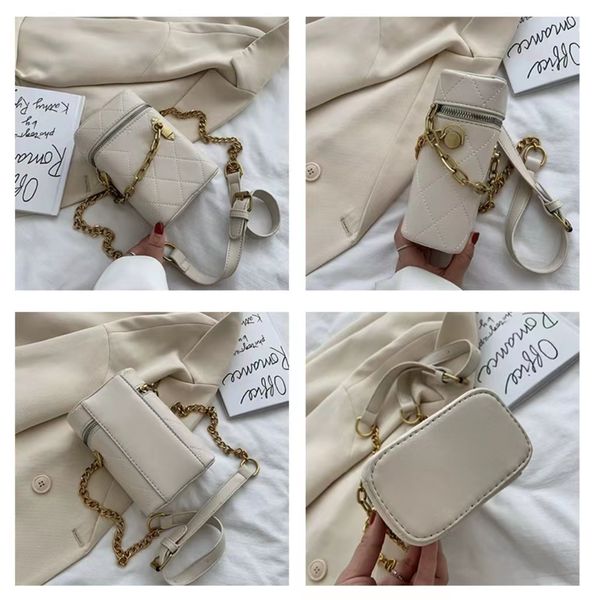 new internet celebrity mobile phone bag, single shoulder diagonal cross chain bag, mini fragrant bag
new internet celebrity mobile phone bag, single shoulder diagonal cross chain bag, mini fragrant bag