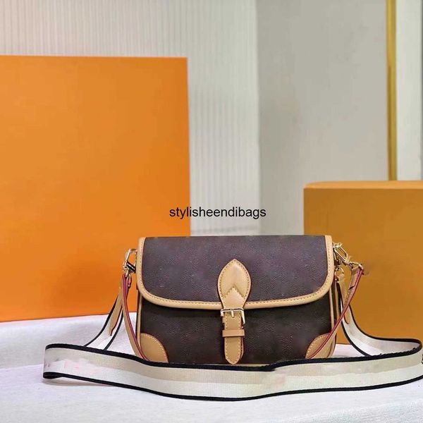 stylisheendibags shoulder bags fashion marmont women luxurys designers bags real leather handbags chain cosmetic messenger shopping shoulder
stylisheendibags shoulder bags fashion marmont women luxurys designers bags real leather handbags chain cosmetic messenger shopping shoulder
