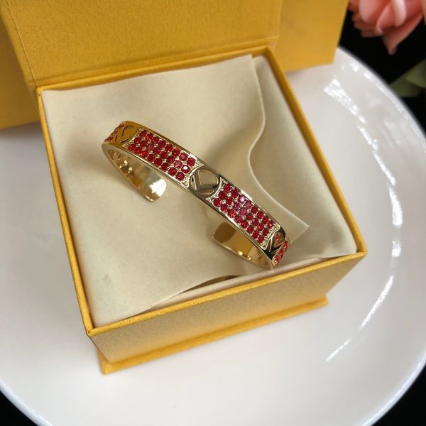 2023 5a quality designer bracelets design bangle stainless steel gold buckle bracelet fashion jewelry men for women 18k plated gold bracelet, Black
2023 5a quality designer bracelets design bangle stainless steel gold buckle bracelet fashion jewelry men for women 18k plated gold bracelet, Black