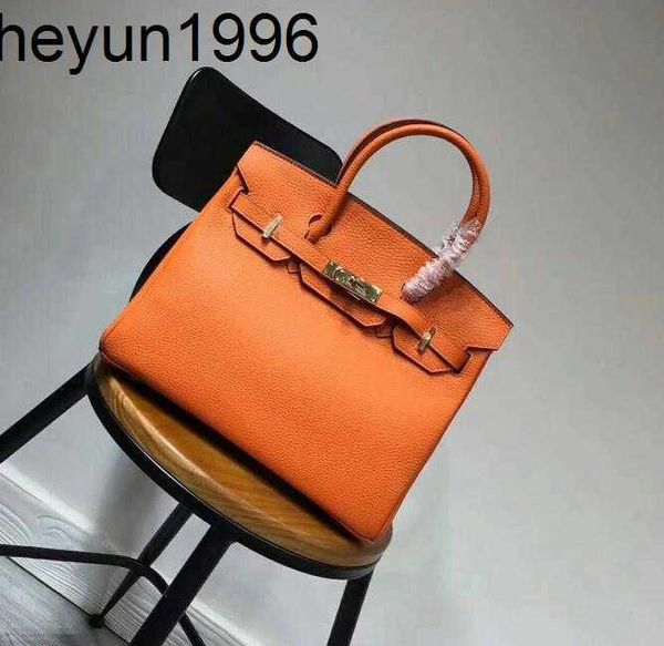 35cm 30cm 25cm fashion designer bag purse women totes shoulder bags with stamped lock real cowskin genuine leather handbag scarf horse charm
35cm 30cm 25cm fashion designer bag purse women totes shoulder bags with stamped lock real cowskin genuine leather handbag scarf horse charm