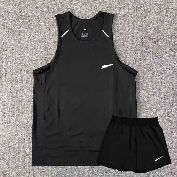 mens tracksuits tech set designer tracksuit shirts shorts two-piece womens fitness suit n print quick drying breathable sportswear designer, Gray
mens tracksuits tech set designer tracksuit shirts shorts two-piece womens fitness suit n print quick drying breathable sportswear designer, Gray