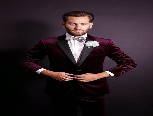 stylish design groom tuxedos one button dark red velvet notch lapel groomsmen man suit mens wedding suits jacketpantstie 3460028, Black;gray
stylish design groom tuxedos one button dark red velvet notch lapel groomsmen man suit mens wedding suits jacketpantstie 3460028, Black;gray