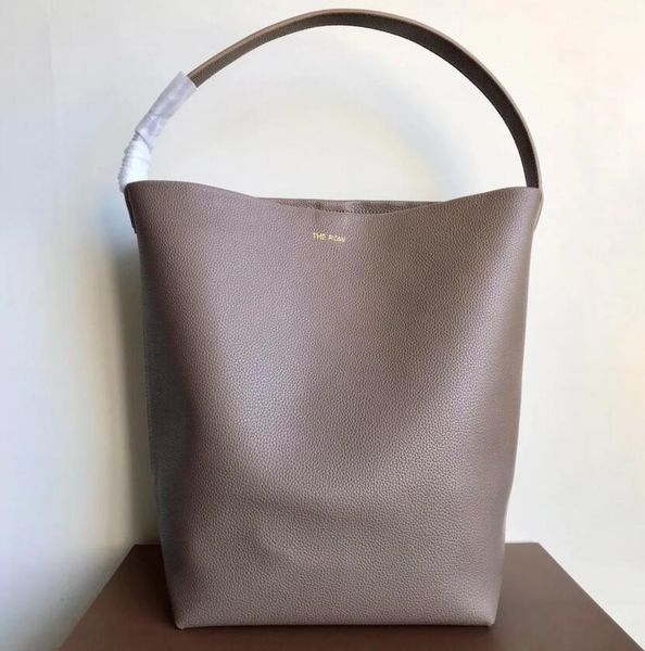 the row bucket bag axillary totes large capacity handbag smooth leather luxury women designer bags flat shoulder strap half moon portable to
the row bucket bag axillary totes large capacity handbag smooth leather luxury women designer bags flat shoulder strap half moon portable to