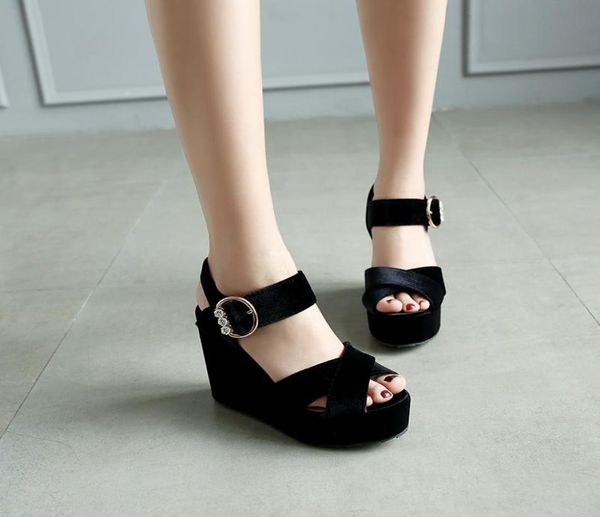 women shoes 2021 flock buckle strap sandal platform wedges high heels sandals for black red khaki green 3343 dress3221736
women shoes 2021 flock buckle strap sandal platform wedges high heels sandals for black red khaki green 3343 dress3221736