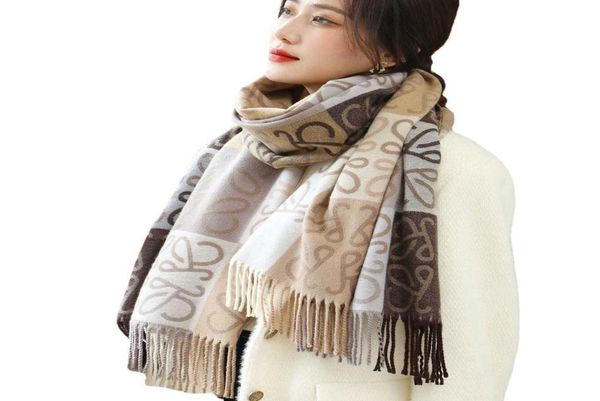 loe new color matching golden silk roving scarf old flower checkerboard plaid cashmere scarf shawl women039s wool8732597, Blue;gray
loe new color matching golden silk roving scarf old flower checkerboard plaid cashmere scarf shawl women039s wool8732597, Blue;gray