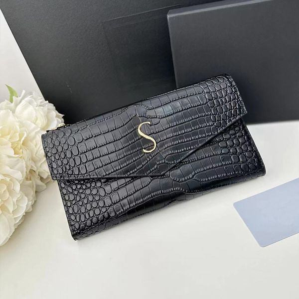 luxurys designers wallets purse women cardholder bag fashion short quilted wallet crocodile monograms classic card holder zipppy coin purses, Red;black
luxurys designers wallets purse women cardholder bag fashion short quilted wallet crocodile monograms classic card holder zipppy coin purses, Red;black