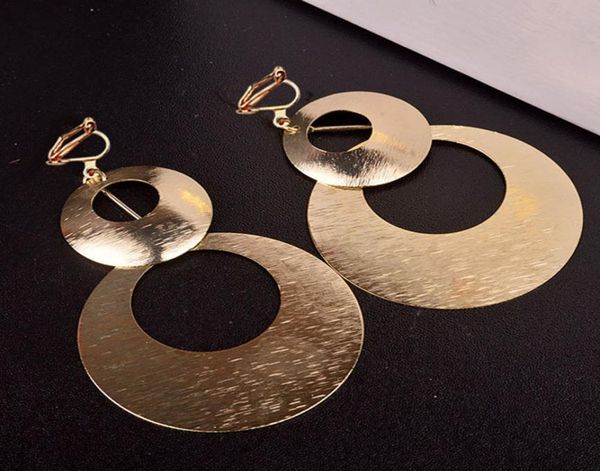 jio new design hyperbole large double circle clip on earrings non piercing for women party wedding elegant accessories1426526, Silver
jio new design hyperbole large double circle clip on earrings non piercing for women party wedding elegant accessories1426526, Silver