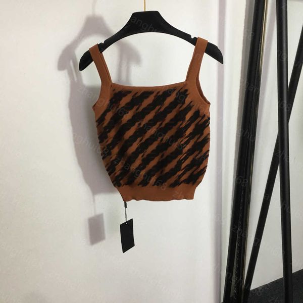 23ss womens designer clothing womens knits double f letter jacquard knitted suspender vest womens clothes, White
23ss womens designer clothing womens knits double f letter jacquard knitted suspender vest womens clothes, White