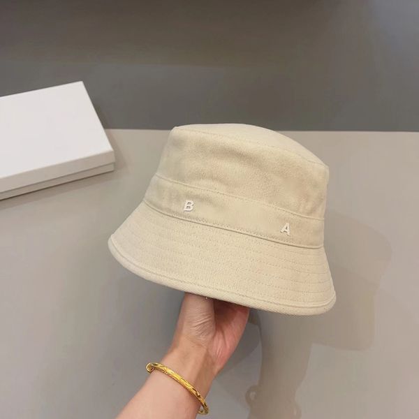 luxury designer bucket hat letter printing european american style travel sun cap, Blue;gray
luxury designer bucket hat letter printing european american style travel sun cap, Blue;gray