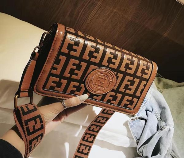bags women saddles bags designer luxury shoulder bags fashion shoulder bag embroidery canvas material classic retro fendyities mes7081036
bags women saddles bags designer luxury shoulder bags fashion shoulder bag embroidery canvas material classic retro fendyities mes7081036