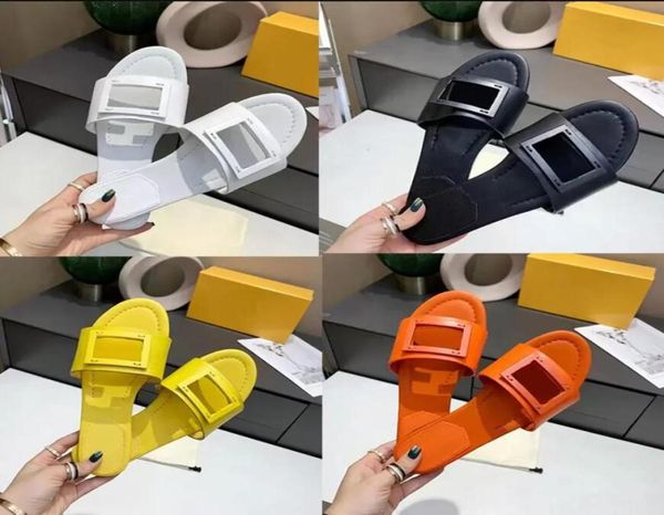 signature slippers slides banded sandals material decorated with a leather baguette pattern of the same color7147860, Black
signature slippers slides banded sandals material decorated with a leather baguette pattern of the same color7147860, Black