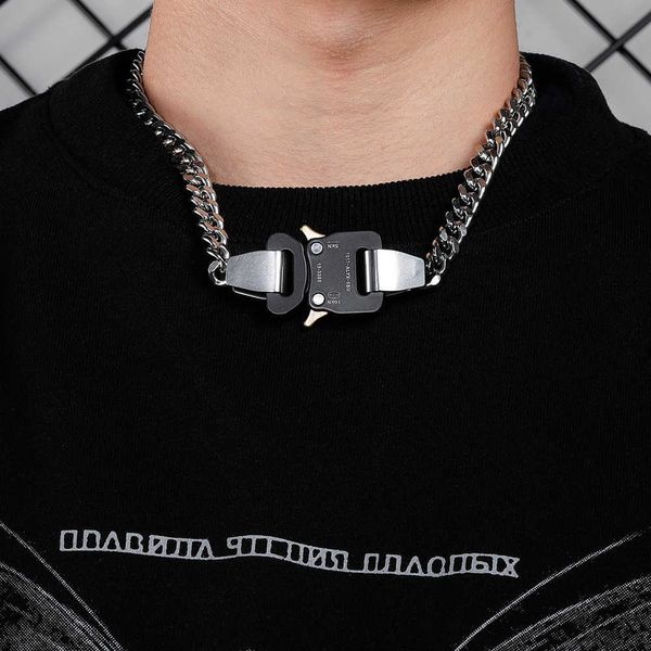 chaoren hip hop thick chain metal buckle necklace kushuai high street short locomotive fan buckle chain, Silver
chaoren hip hop thick chain metal buckle necklace kushuai high street short locomotive fan buckle chain, Silver