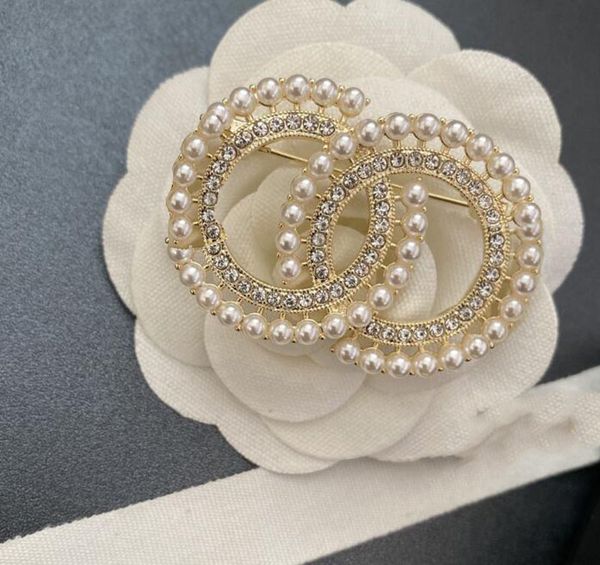 20style diamond designer brooches men letter 18k gold plated inlay crystal jewelry brooch charm pearl pin marry gift, Gray
20style diamond designer brooches men letter 18k gold plated inlay crystal jewelry brooch charm pearl pin marry gift, Gray