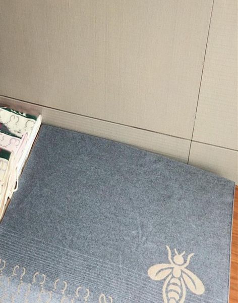 brand women scarves 2022 fashion men039s silk scarf spring winter seasonal women039s longnecked clover scarfs 6 colors with2665345, Blue;gray
brand women scarves 2022 fashion men039s silk scarf spring winter seasonal women039s longnecked clover scarfs 6 colors with2665345, Blue;gray