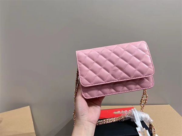 2023 fashion women's handbag shoulder bag designer seamed leather bag women's crossbody bag metal chain bag high quality
2023 fashion women's handbag shoulder bag designer seamed leather bag women's crossbody bag metal chain bag high quality