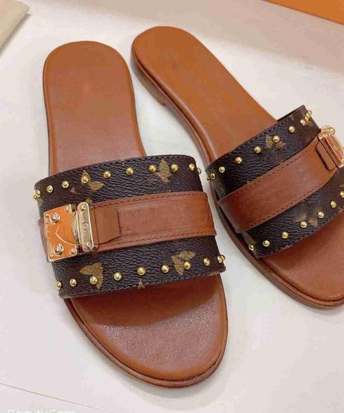 lock it flat mule slippers women durable leather comfortable padded insole slides outdoor circle buckle accessory beach sandals with box, Black
lock it flat mule slippers women durable leather comfortable padded insole slides outdoor circle buckle accessory beach sandals with box, Black