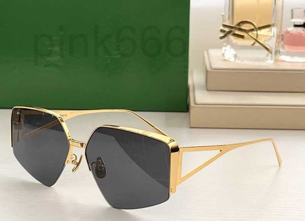 sunglasses designer luxury classic attitude for men women square frame sun glasses uv400 protection eyewear come with box ba8y, White;black
sunglasses designer luxury classic attitude for men women square frame sun glasses uv400 protection eyewear come with box ba8y, White;black