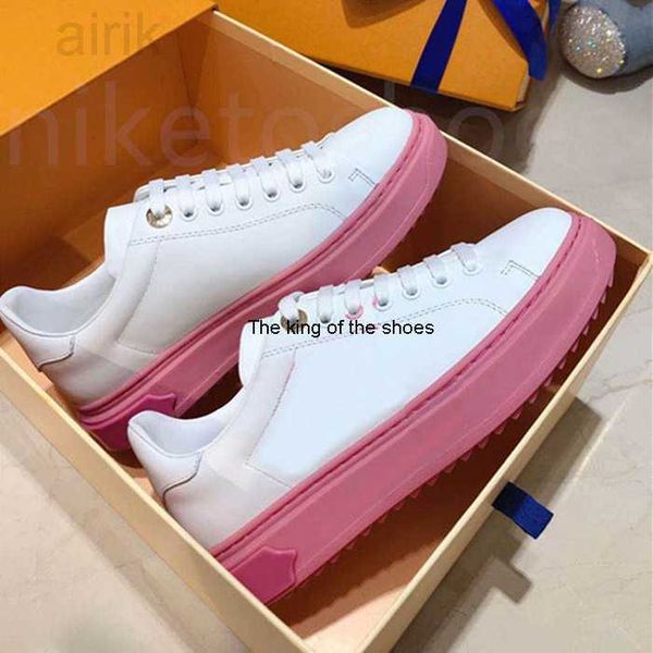 luxurys designer time out sneaker low casual shoes light blue pink women treaded rubber outsole printed calf leather classic trainers, Black
luxurys designer time out sneaker low casual shoes light blue pink women treaded rubber outsole printed calf leather classic trainers, Black
