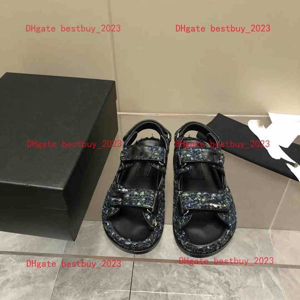 2023 designer women's sandals slippers crystal calfskin casual shoes quilted platform summer beach, Black
2023 designer women's sandals slippers crystal calfskin casual shoes quilted platform summer beach, Black