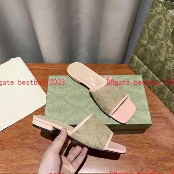 2023 summer new designer woman slipper flat heel letter square head non-slip wearable comfortable fashion slide sandal, Black
2023 summer new designer woman slipper flat heel letter square head non-slip wearable comfortable fashion slide sandal, Black